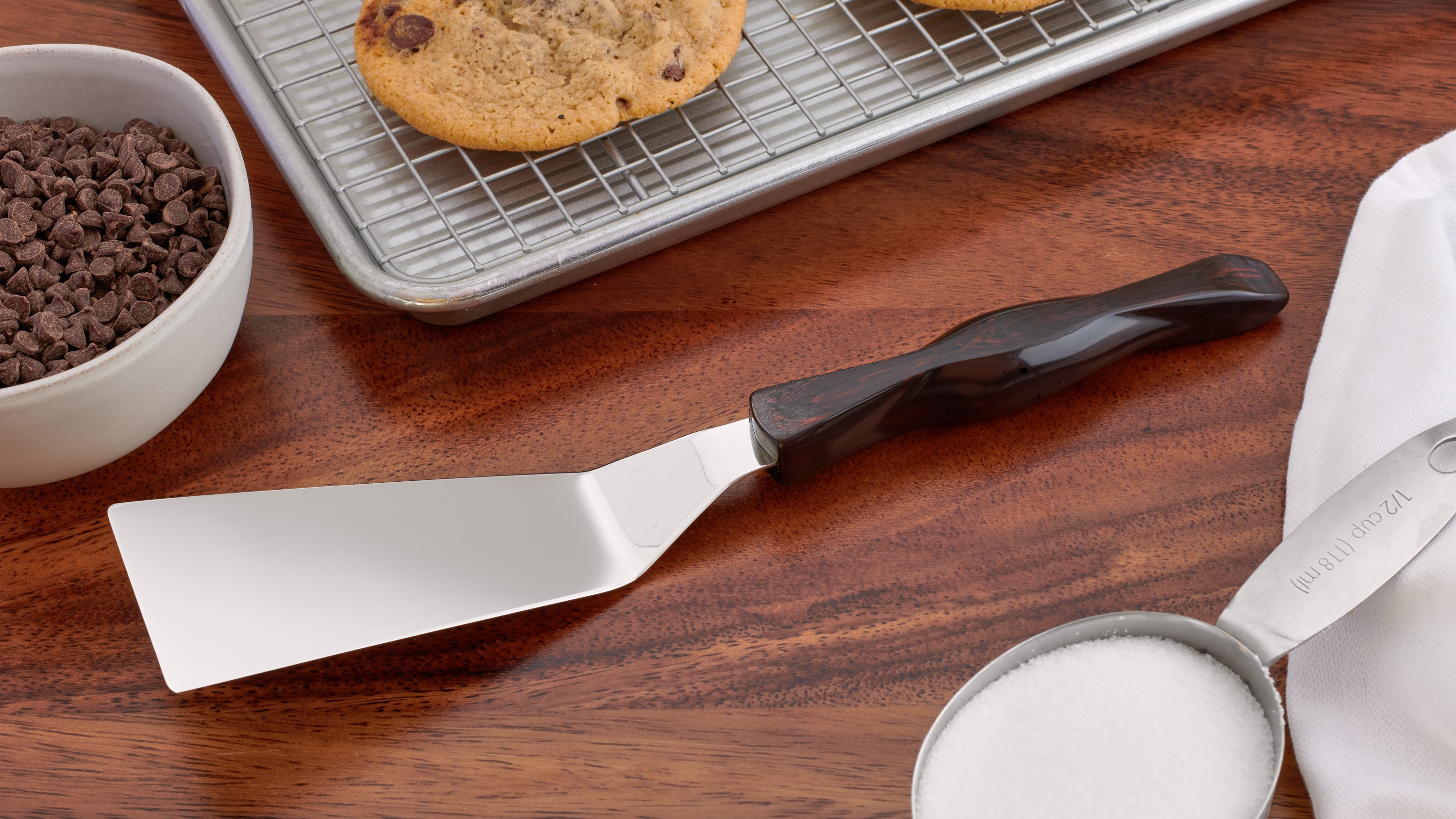 Turn n' Serve | Serving Tools by Cutco