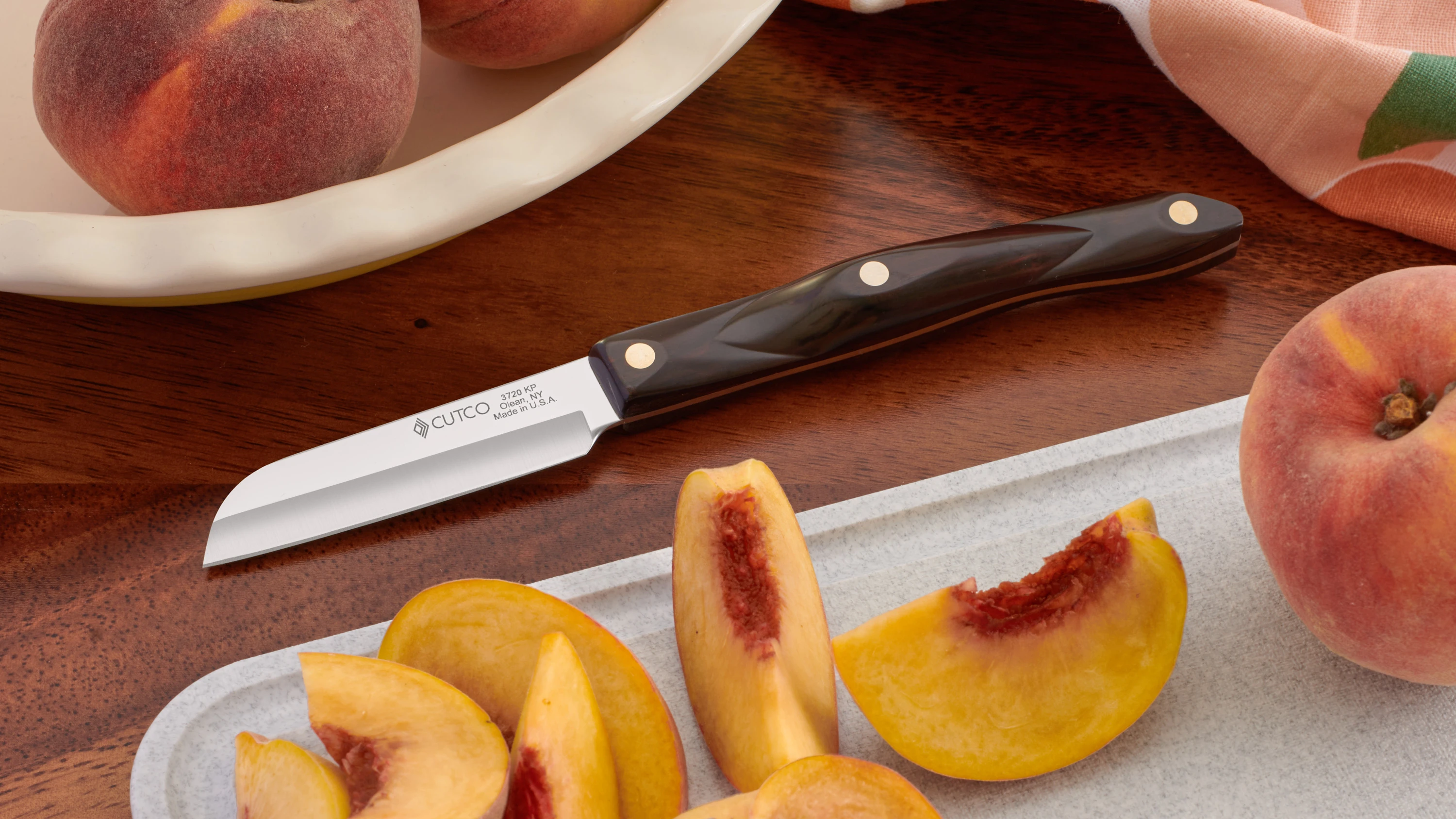  CuCut Kitchen Knife, 3 Pcs Knife Set with Multifunctional Kitchen  Scissors, Santoku Knife, Paring Knife, Black Knife Set for Chef Paring  Cutting Slicing Dishwasher Safe (Anti-Slip Handle): Home & Kitchen