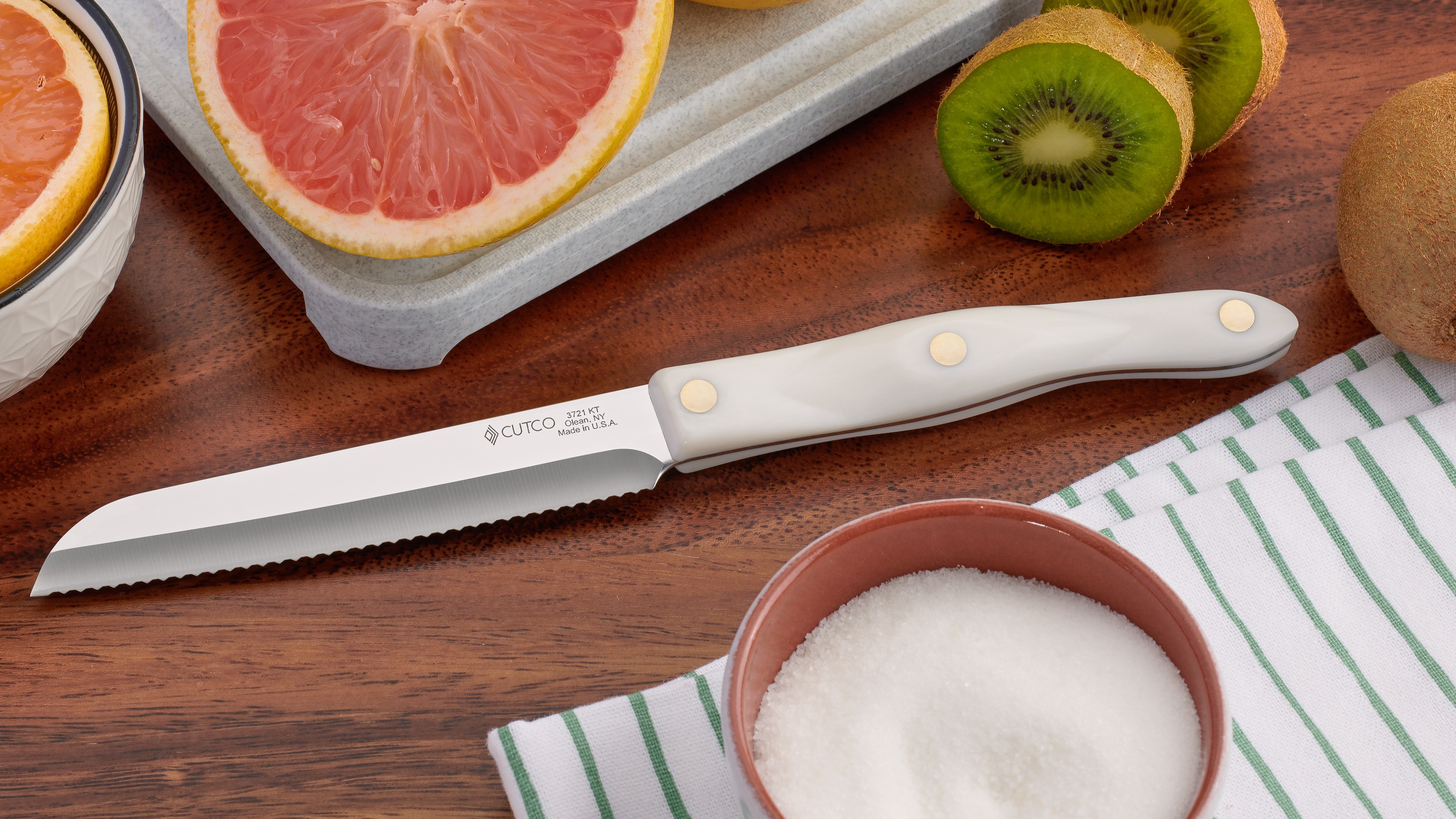 Santoku-Style Trimmer | Utlity Kitchen Knives by Cutco