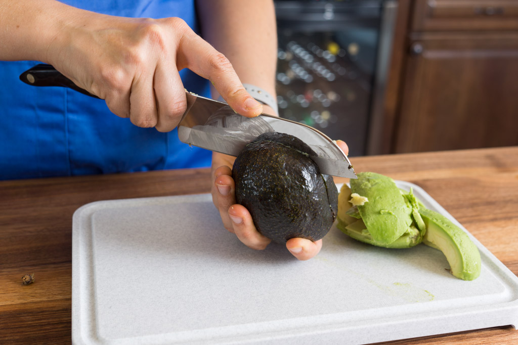 chocolate-avocado-dip-2