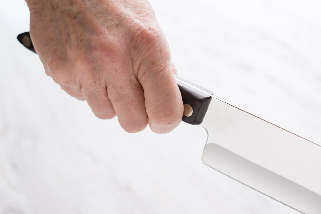 How to hold your knives.