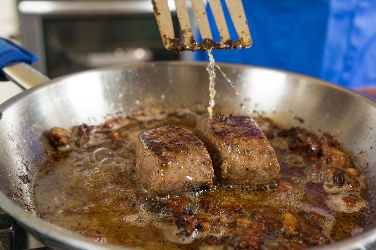 pan-seared-venison-tenderloin